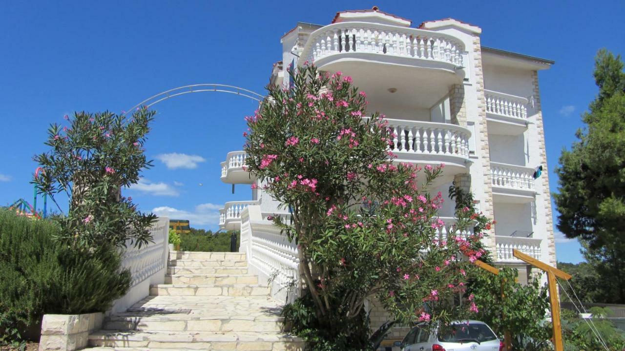 Apartments Reiter Vodice Eksteriør bilde